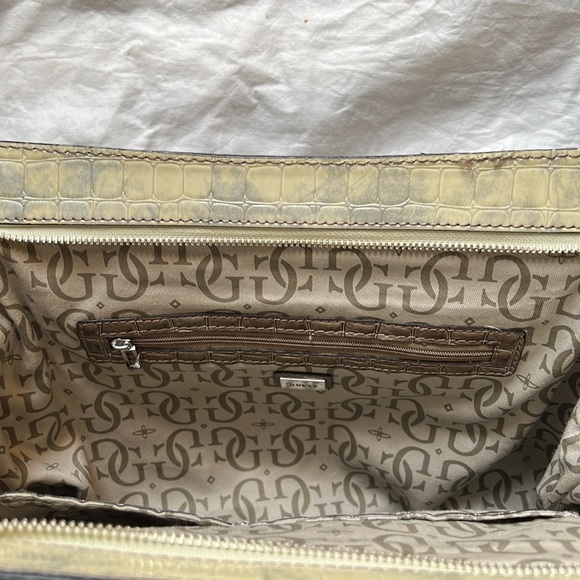Guess bag - Picture 12 of 16